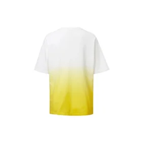 Camiseta de manga corta con estampado de logotipo degradado, color amarillo Camiseta de manga corta con estampado de logotipo degradado, color amarillo