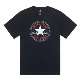 Camiseta Go-To Chuck Taylor All Star Patch de corte estándar, tallas asiáticas, «Negro» Camiseta Go-To Chuck Taylor All Star Patch de corte estándar, tallas asiáticas, «Negro»