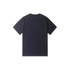 Camiseta Go-To con estrella bordada y diseño en forma de V, corte estándar, tallas asiáticas, «Negro» Camiseta Go-To con estrella bordada y diseño en forma de V, corte estándar, tallas asiáticas, «Negro»
