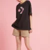Holgada, estampada, cuello redondo, manga corta, negro