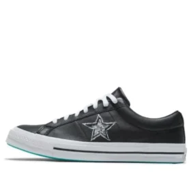 One Star Graffiti Black White «Black White»
