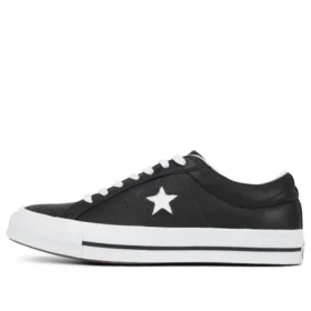 One Star Low Top de cuero «Black White»