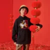 Sudadera con capucha y letras de dibujos animados, tallas asiáticas «Negro, blanco y rojo»